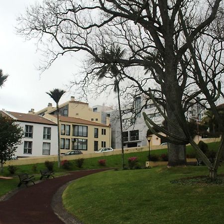 Anthero Quental Boutique Apartment Ponta Delgada  Bagian luar foto